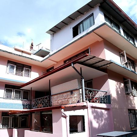 Mitra Garden Inn Katmandu Kültér fotó