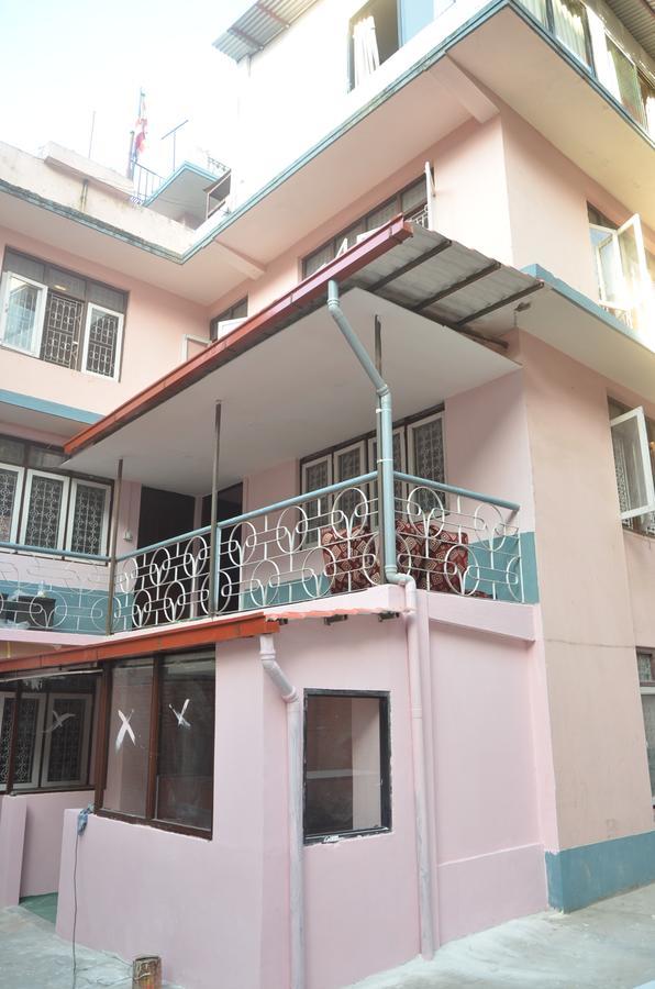 Mitra Garden Inn Katmandu Kültér fotó