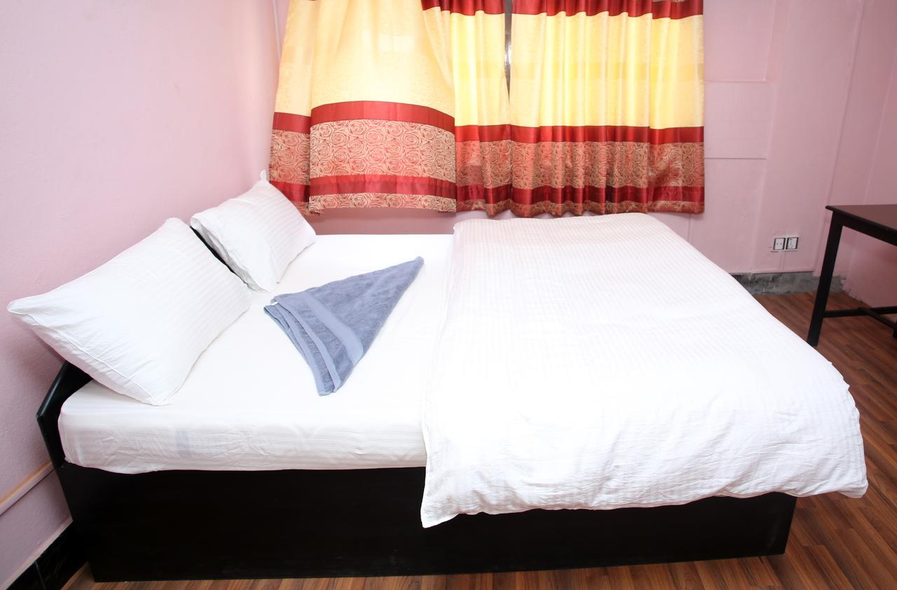 Mitra Garden Inn Katmandu Kültér fotó