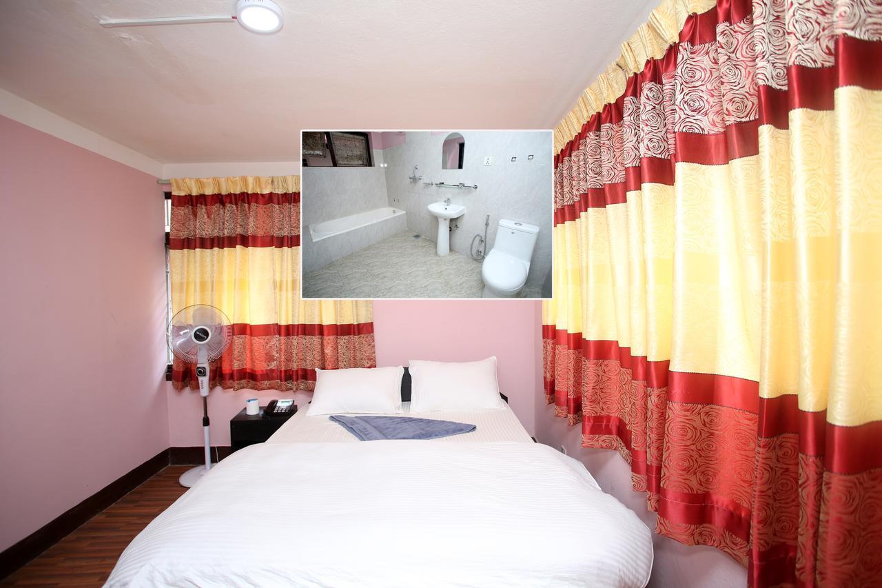 Mitra Garden Inn Katmandu Kültér fotó