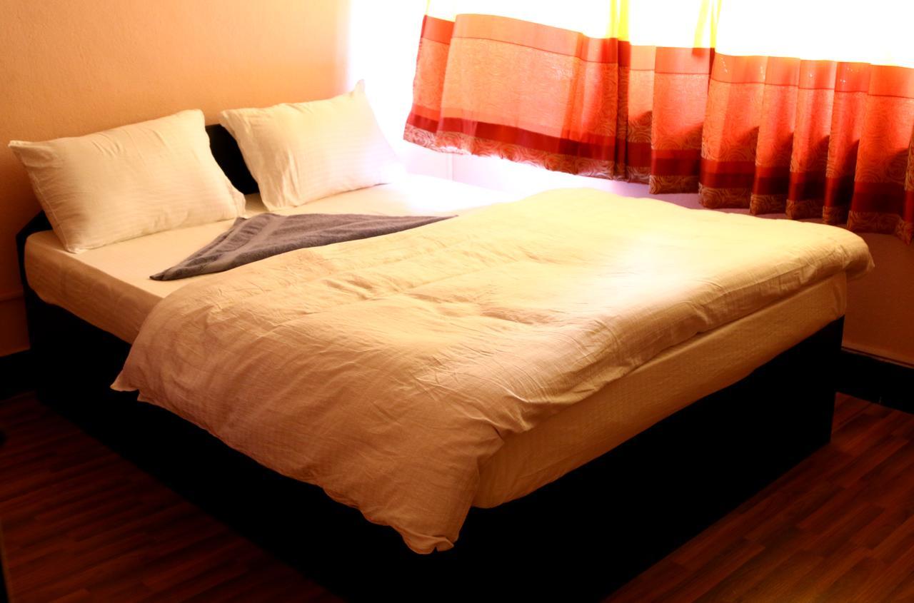 Mitra Garden Inn Katmandu Kültér fotó