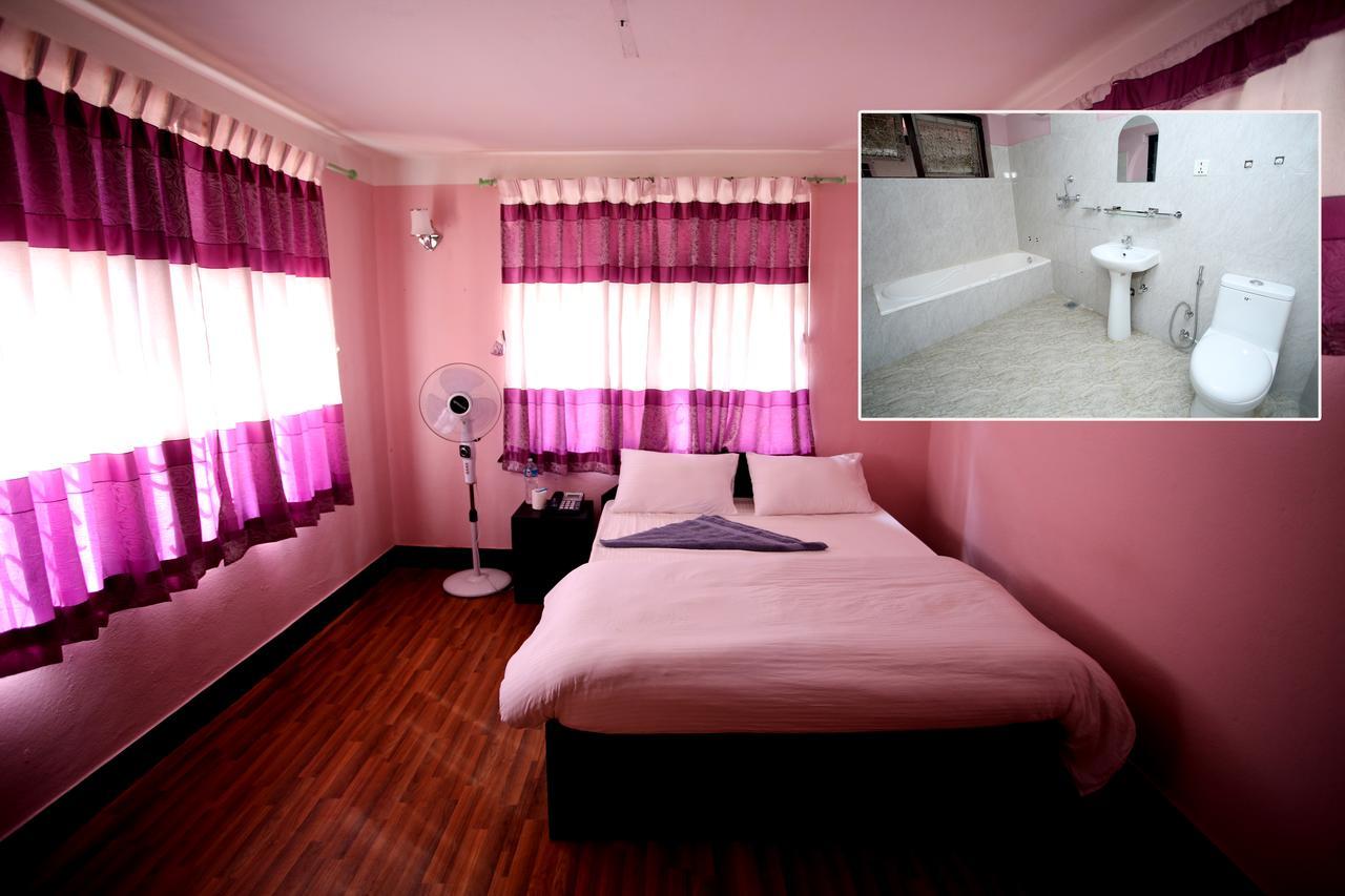 Mitra Garden Inn Katmandu Kültér fotó