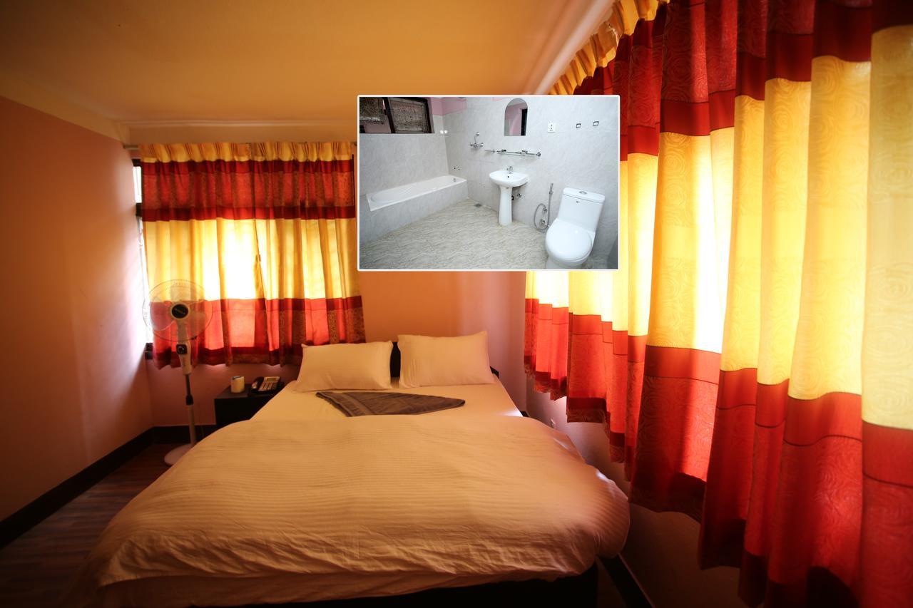 Mitra Garden Inn Katmandu Kültér fotó